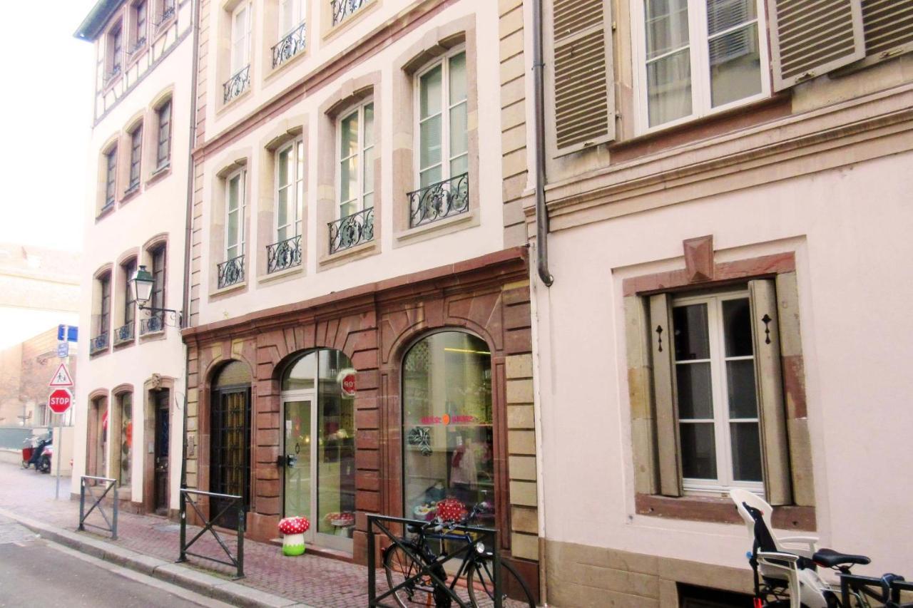 Appartement Typique Et Cosy A Deux Pas De La Cathedrale Strasbourg Exterior photo