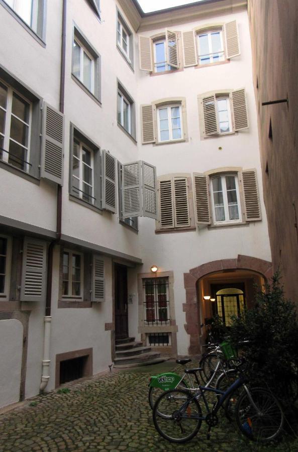 Appartement Typique Et Cosy A Deux Pas De La Cathedrale Strasbourg Exterior photo